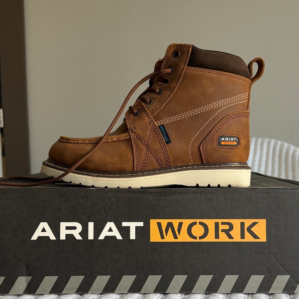 Ariat women’s Rebar Wedge Moc Toe H2O Aged Honey work boots